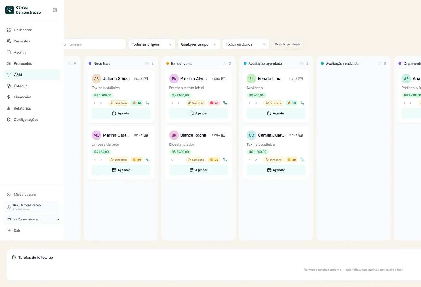 Tela do CRM do FAAL 360 numa clínica de demonstração, com dados fictícios